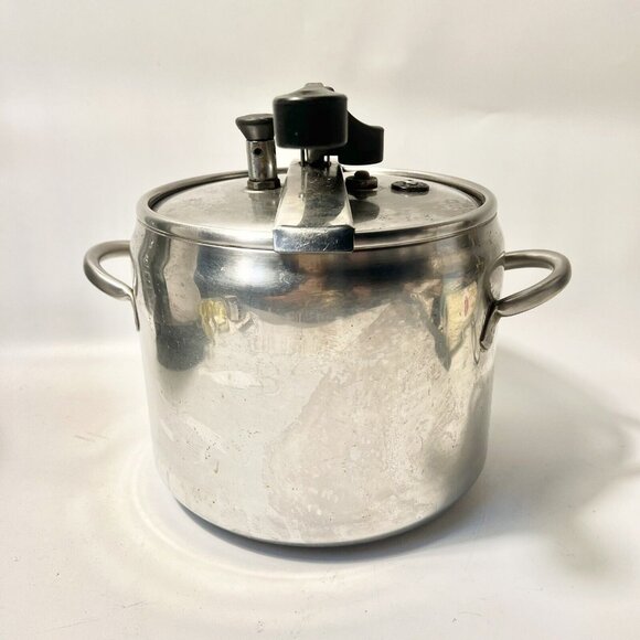 Vischer Products USAFlex Seal Stove Top Vintage Pressure Cooker Model 708